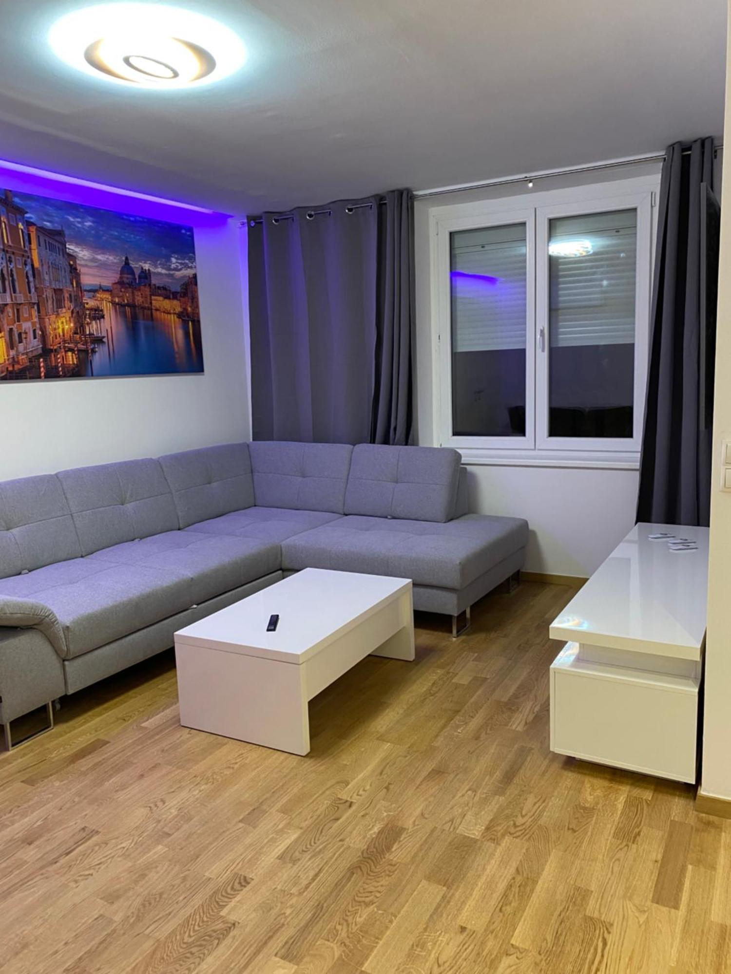 Neicapartmentlandskron 1010 Vienna Luaran gambar