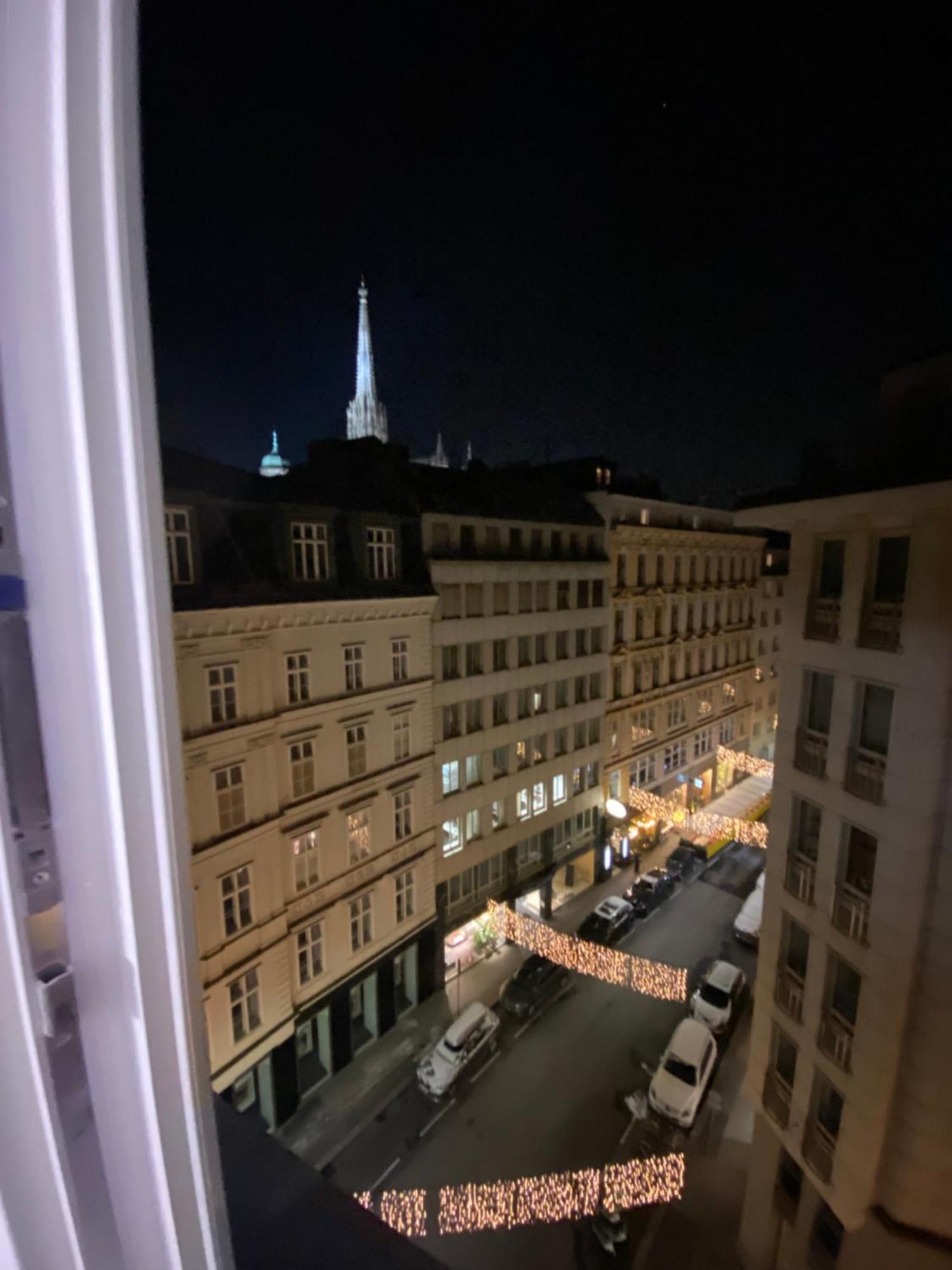 Neicapartmentlandskron 1010 Vienna Luaran gambar