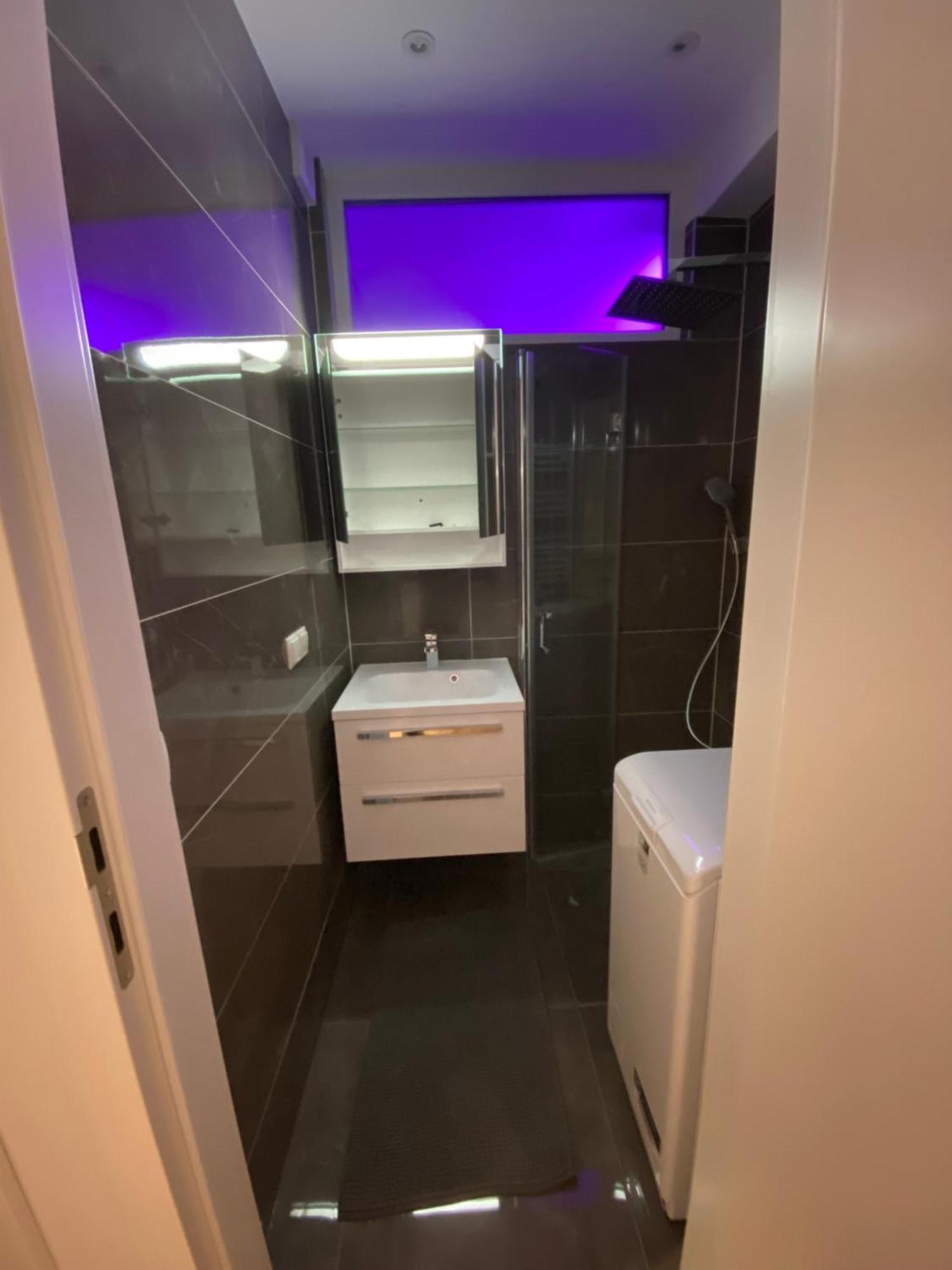 Neicapartmentlandskron 1010 Vienna Luaran gambar